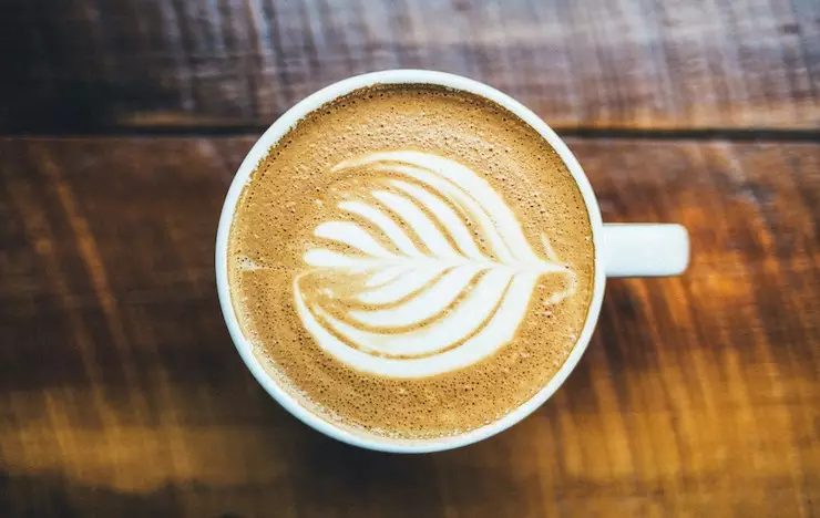 Drinking caffeine as part of your cheat day - one of the ways to stop the weekend ruining your diet | theprogressapp.com